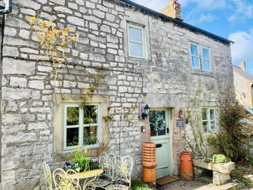 Taddington House | Idyllic, rustic, traditional cottage in rural village with wood burner and a great local pub