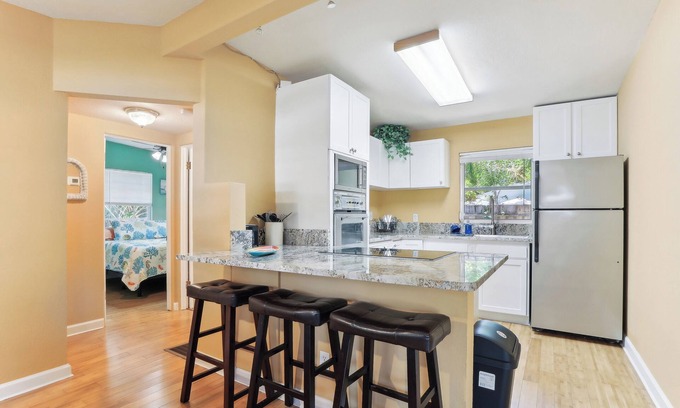 Park East House | Idyllic Sarasota Getaway w/Private Backyard Patio