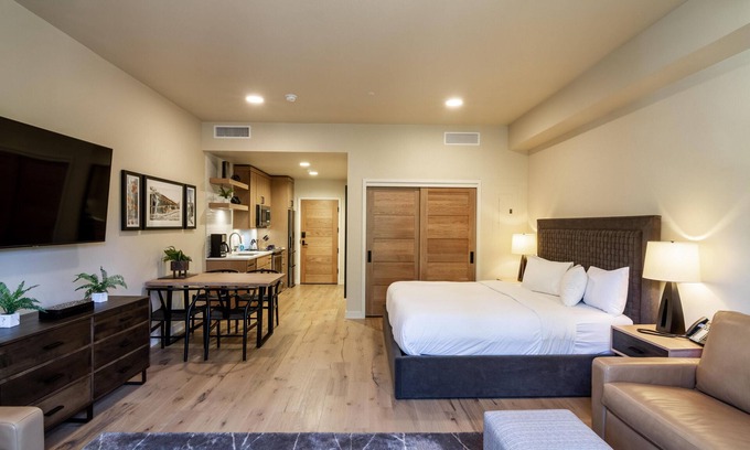 Tamarack Resort Condo | Idyllic Studio Condo in The Village | Chapel View