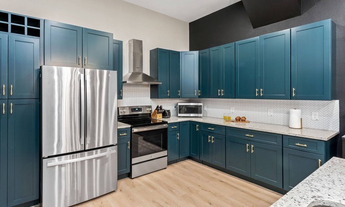Eastside Promise Neighborhood House | IG-Worthy-SA Oasis: Heated Pool+Hot Tub+Fire Pit+Movie Room