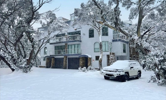 Mount Buller Ski Chalet | Igloo 4