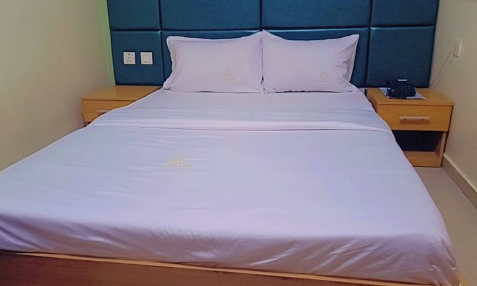 Lagos Mainland Hotel | Ikad Hotel and Suite Borno Way
