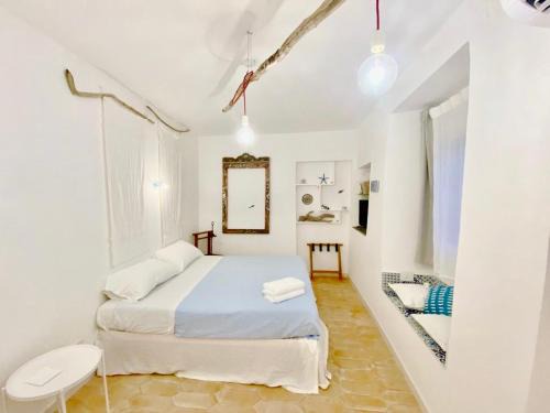 Termoli House | Il Ciclope - La camera sotto il faro
