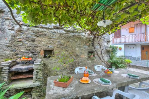 Brovello Apartment | Il Cortiletto di Marina Pet Friendly - Happy Rentals