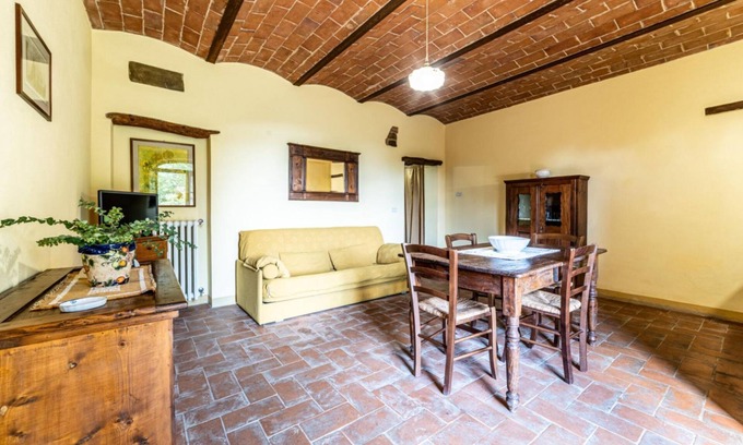 Marciano della Chiana Apartment | "Il Querciolo" Apartment "Pozzale" for 2+2 people in a farmhouse in Valdichiana, in the heart of Tuscany