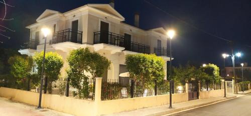 Kourouta Apartment | Ilida Kourouta Studios