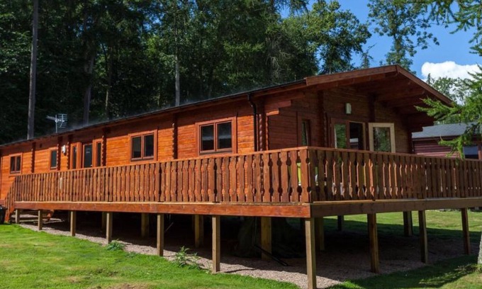 Kenwick Cabin | iLodge 73 - Luxury Log Cabin with Hot Tub and Woodburner π‘