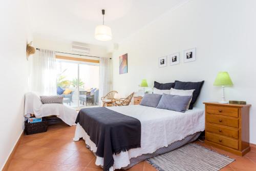 Albardeira Apartment | IM On Meia Praia Terrasse