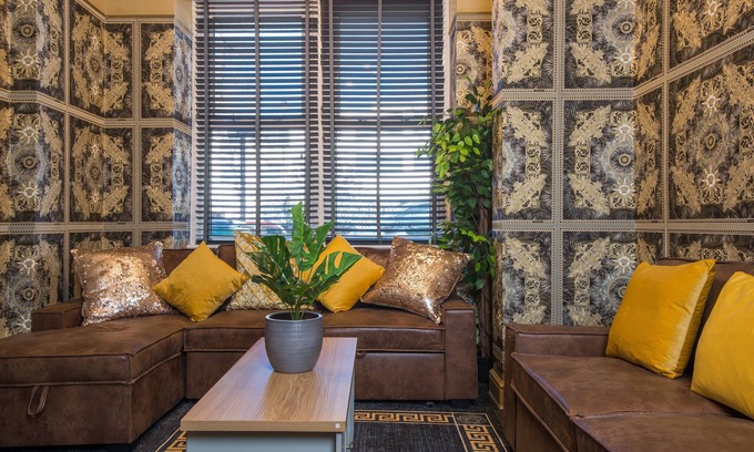 Stratford House | Immaculate 2-bed House in London