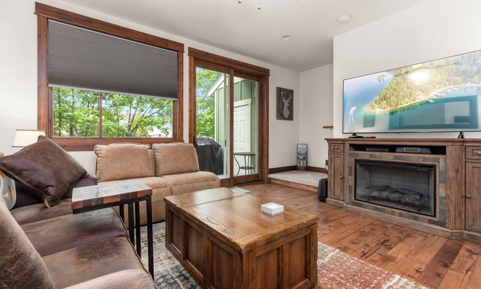 Whitefish Condo | Immaculate condo in the heart of downtown Whitefish