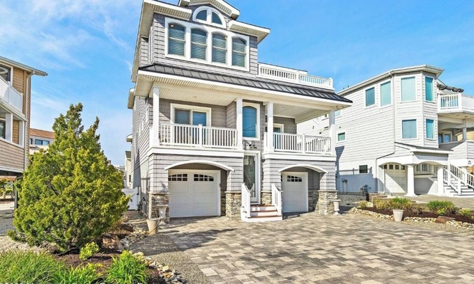 Harvey Cedars House | Immaculate Pool/Elevator 5 bedroom, 4 bath home w/outdoor living space/fire pit