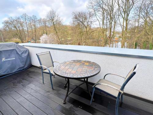 Burg-Grambke Apartment | ImmoStay #3 - Penthouse mit zwei Balkonen & Seeblick, Parking & WiFi