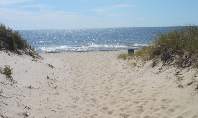 Northwest Harwich Apartment | Impressive studio in stunning oceanfront Dennisport Resort