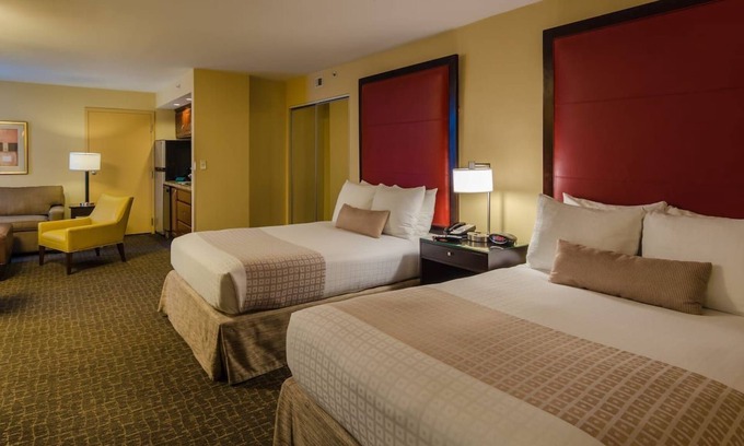 Dupont Circle Hotel | In Heart of DC! 3 Family-friendly Units with Full Kitchens, Pets Allowed