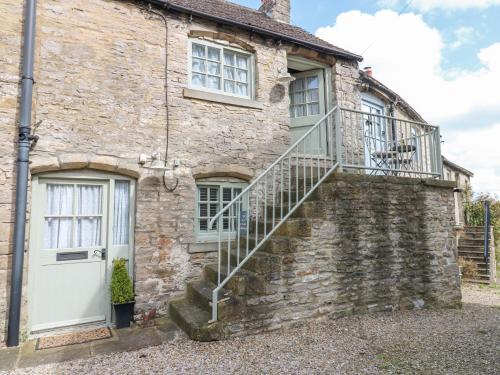 Middleham House | In & Out Cottage