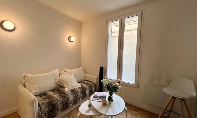 Butte-aux-Cailles Apartment | In the heart of the 13th district - The Cozy Parisian