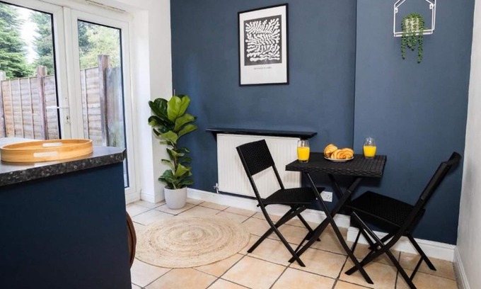Haydock House | Incredible 2 Bedroom Home in Haydock