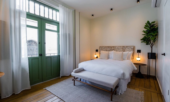 Casco Viejo Apartment | Incredible design studio with pool, rooftop and patio in Boutique Hotel Mari6