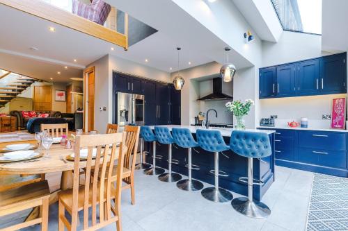 Shipley Apartment | Incredible Home Driveway Piano Workspace