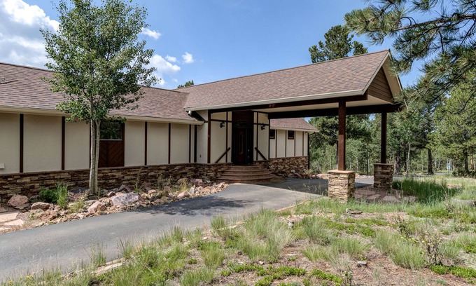 Woodland Park House | Incredible Mountain Home, Pikes Peak View, 21 acres!