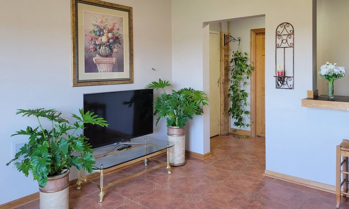 Joliet Condo | Independent apartment, 2 big beds, kitchen, laundry, parking space, pets allowed