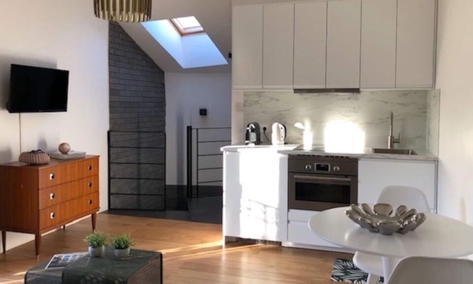 Remoulins Apartment | Independent apartment in 19th century house UZES-PONT DU GARD-NIMES-AVIGNON