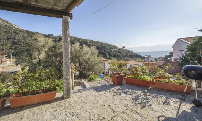 Pomonte Villa | Independent cottage with sea view patio 300 meters from the beach of Pomonte