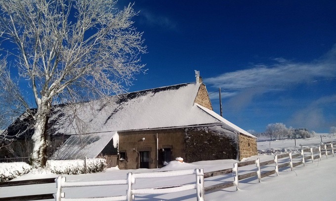 La Tour-dʼAuvergne House | Independent cottage in the heart of the Massif du Sancy