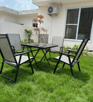 Noida Resort | Independent House with Garden