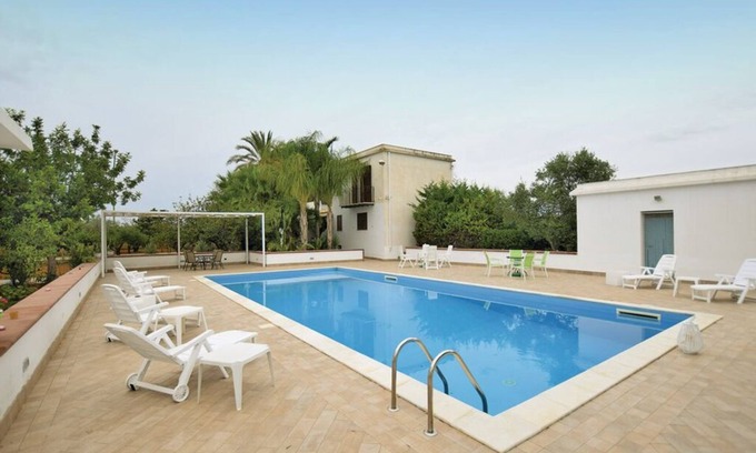 Castelvetrano Villa | Independent villa with large private pool nestled in the Sicilian countryside
