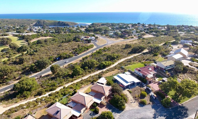 Guilderton House | Indian Ocean Escape - relaxing views