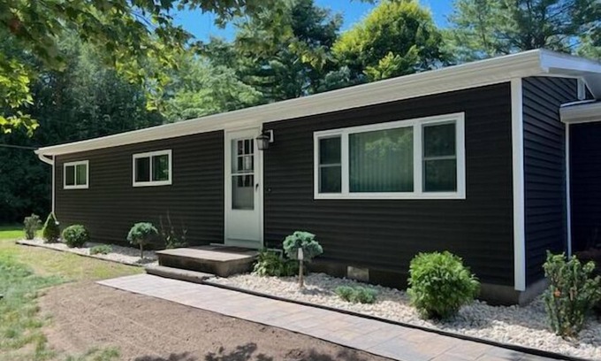 Indian River House | Indian River - Comfortable Home Near River & Lakes
