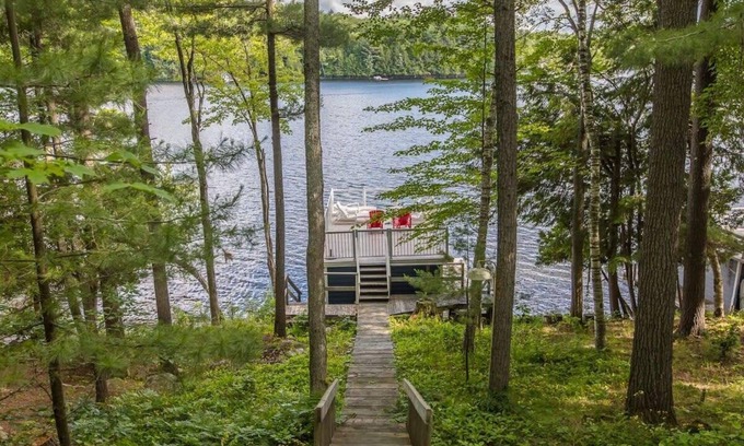 Port Carling House | Indian River Respite Lake Rosseau 3 Bedroom cottage in Port Carling