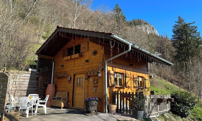 La Forclaz Ski Chalet | Individual mountain chalet - 4 people