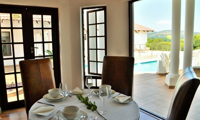 Hartbeespoort House | Indlovukazi Guesthouse