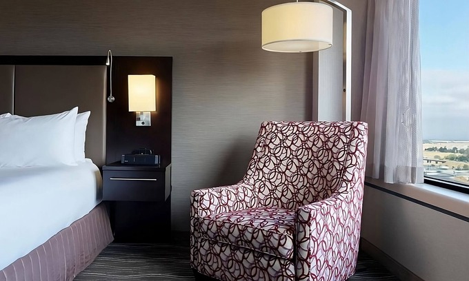 Milpitas Hotel | Indulge in Home Like Comfort! Near 49ers Museum, Fitness Center, Pet-Friendly