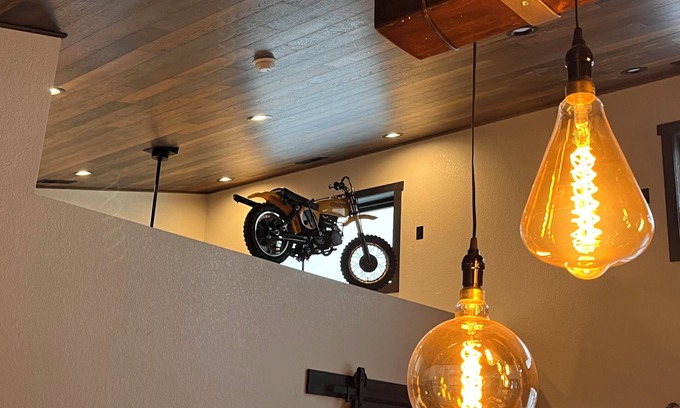Piedmont House | Industrial style 2- bedroom: garage, hot tub, AC, Fireplace, Wi-Fi!