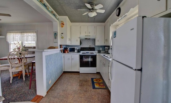 Harkers Island House | Inexpensive Little Bungalow On Harkers Island