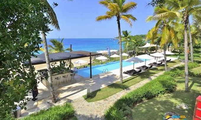 El Batey Apartment | Infiniti Blu 2 bedroom suite with AC, WIFI, Free Breakfast.