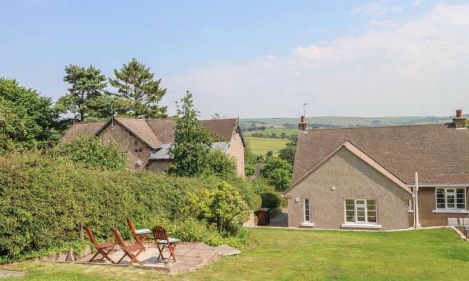 High Peak Cottage | Ingledene