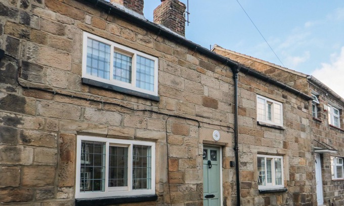 Guisborough Cottage | INGLENOOK COTTAGE, pet friendly, with open fire in Guisborough