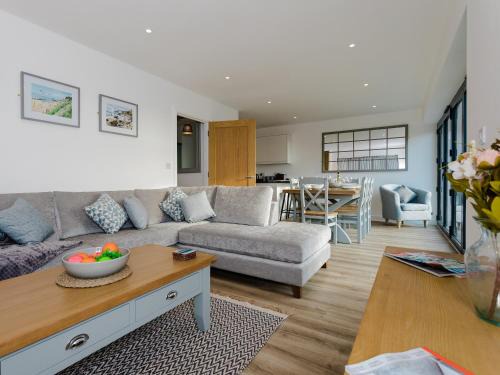 Ventnor House | Inglewood Retreat