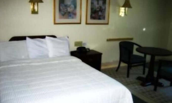Hopewell Junction Hotel | Inn At Arbor Ridge Hotel & Conference Center