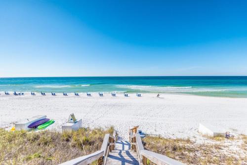 Gulf Place House | Inn at Gulf Place #311 - Sunshine in the Inn