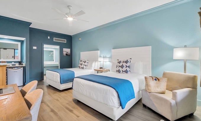 Crystal Beach Hotel | Inn at the Beach, Bring Your Dog with You!
