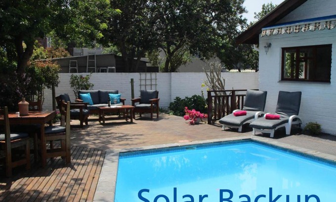 Wilderness Beach House | Inn2Wilderness Guesthouse
