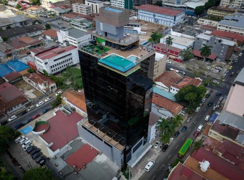 Calidonia Hotel | Innfiniti Hotel & Suites