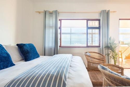 Gordons Bay Central House | Innie Baai Beach House