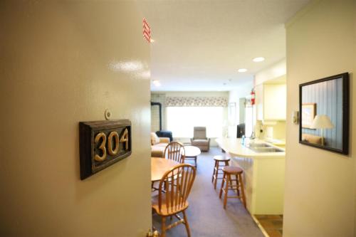 Waterville Valley House | Inns of WV 304, 1bd, WV