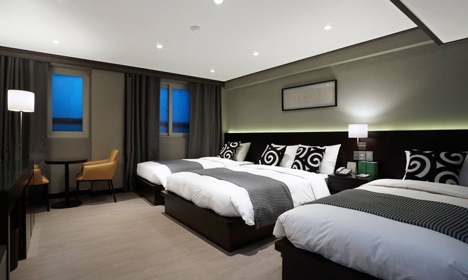 Jongno Hotel | Insadong Crown Hotel